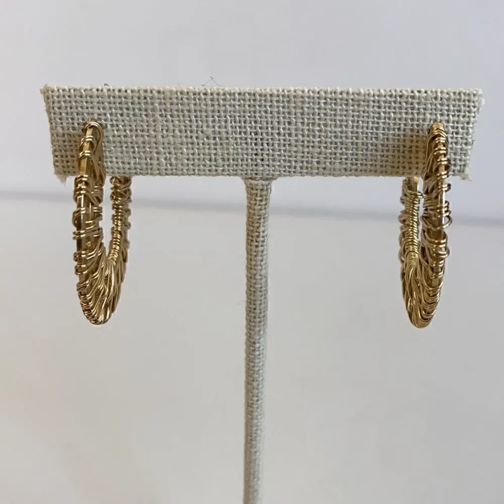 Really Pretty And Lightweight Gold Woven Hoops